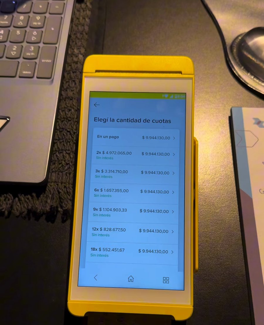 Posnet de DF1 mostrando las cuotas con tarjeta de crédito