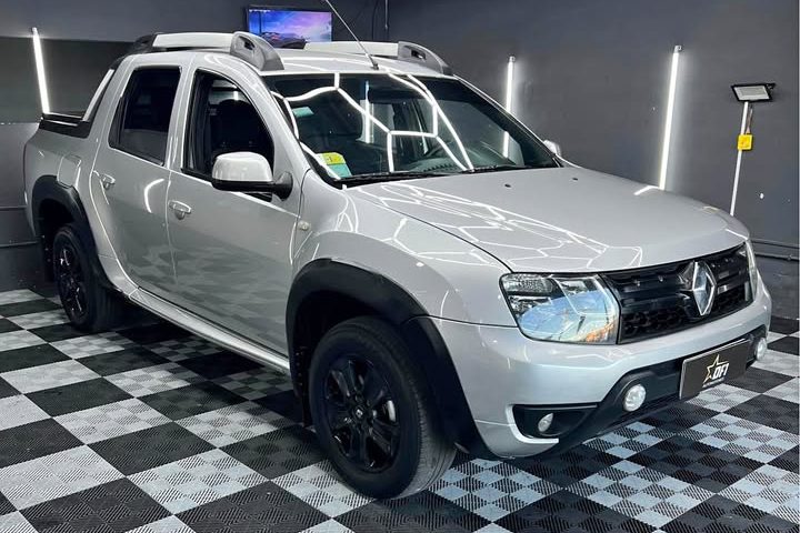 Pickup: Renault Duster Oroch en el salón de DF1